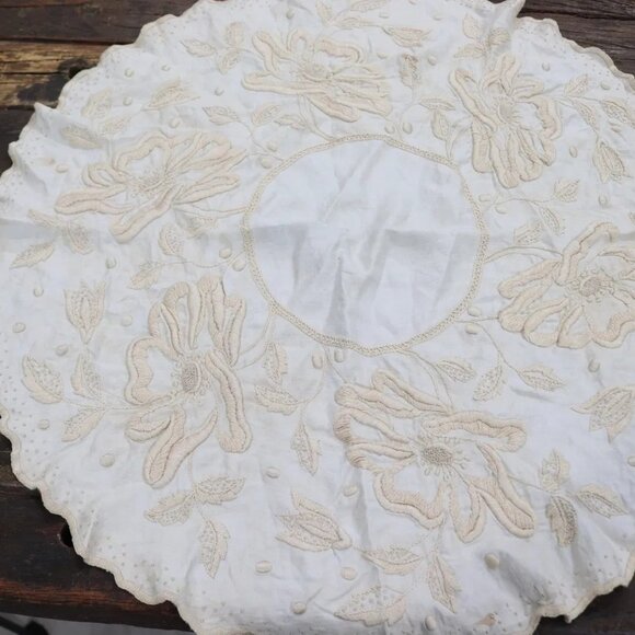 Vintage Arts & Crafts Era Embroidered Round Dollie Table Topper, 28 inches - Picture 1 of 6